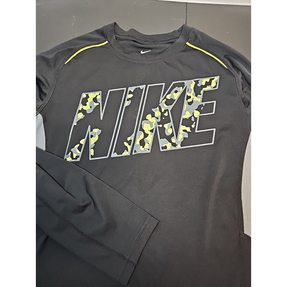 Boys Nike Dri Fit Hyperwarm Shirt Large Fitted Black Base Layer Crew Athletic